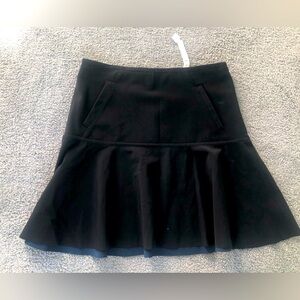 euc CUTE Lululemon solid black tennis golf skater fit flare mini skirt 6 pocket